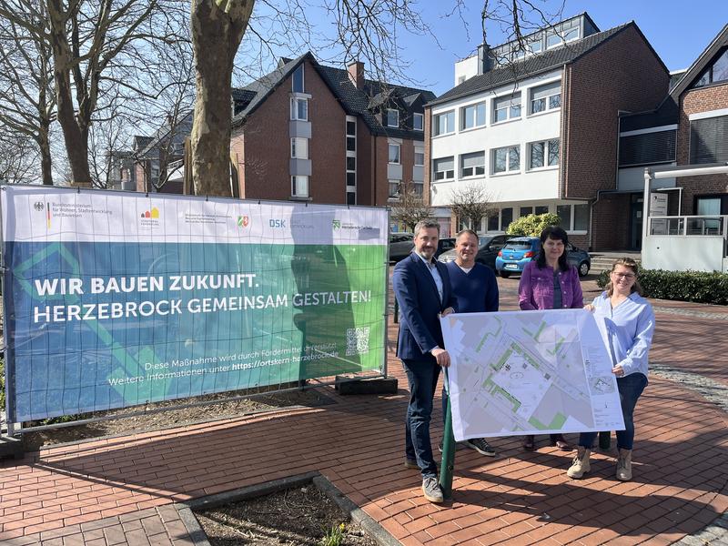 Schild Paul-Craemer-Platz Herzebrock-Clarholz Schild Paul-Craemer-Platz Herzebrock-Clarholz